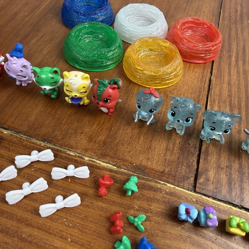 Hatchimals Colleggtibles Figures & Accessories Lot